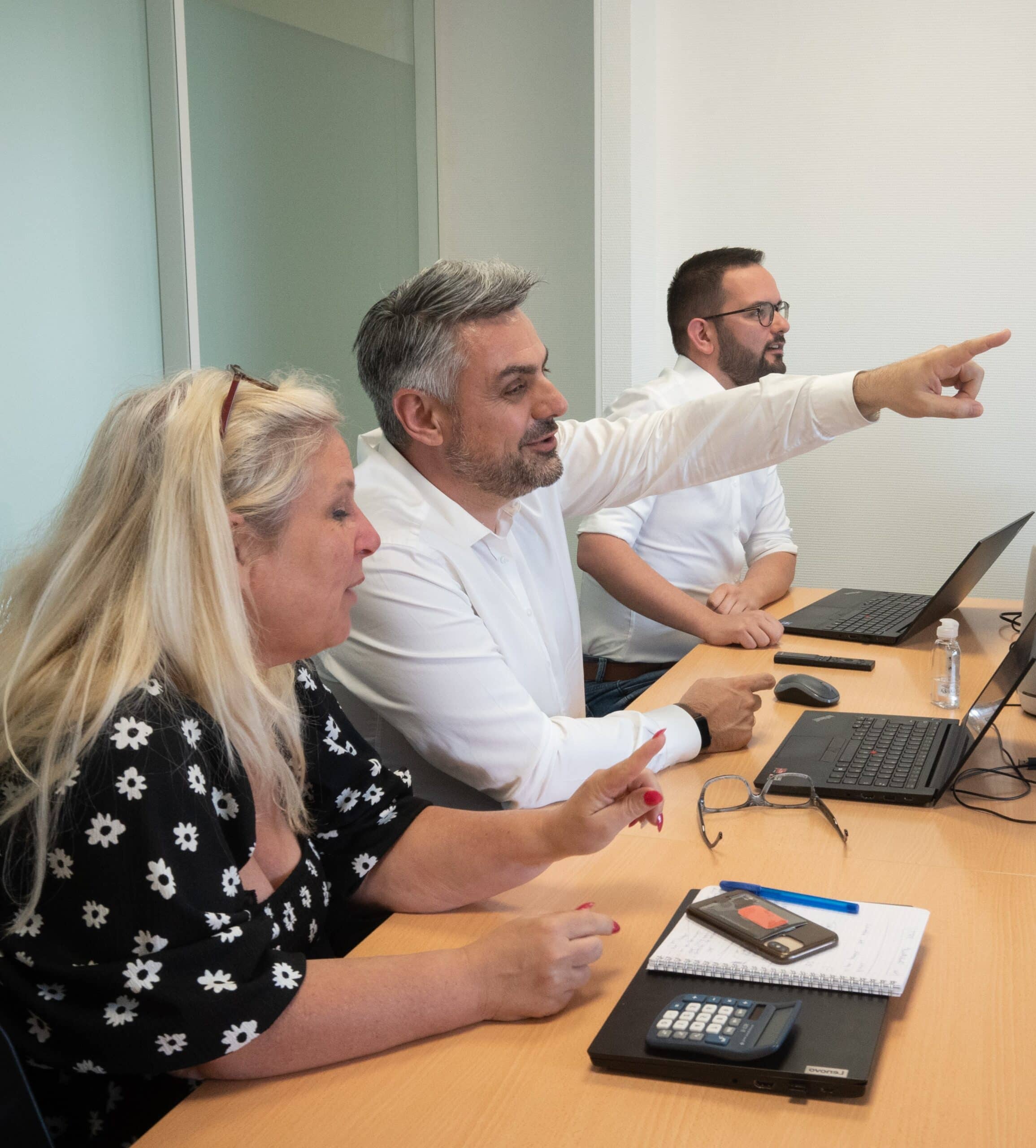 Elan City's marketing and sales teams are spread across numerous countries: France, the USA, Spain, Italy, Germany, and the UK